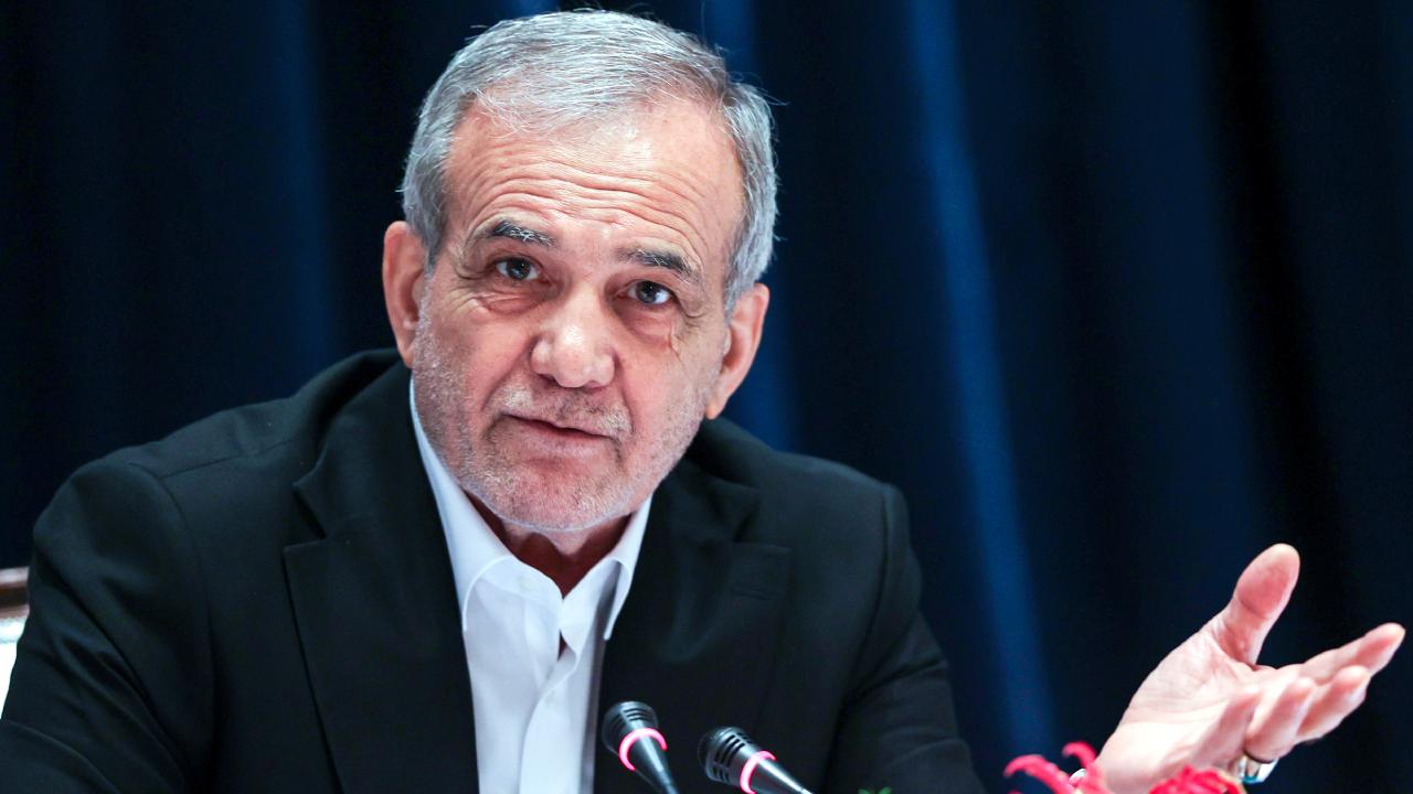 Pezeşkiyan: İran'da sertlik yanlıları ya da ılımlı yok, hepimiz İranlıyız