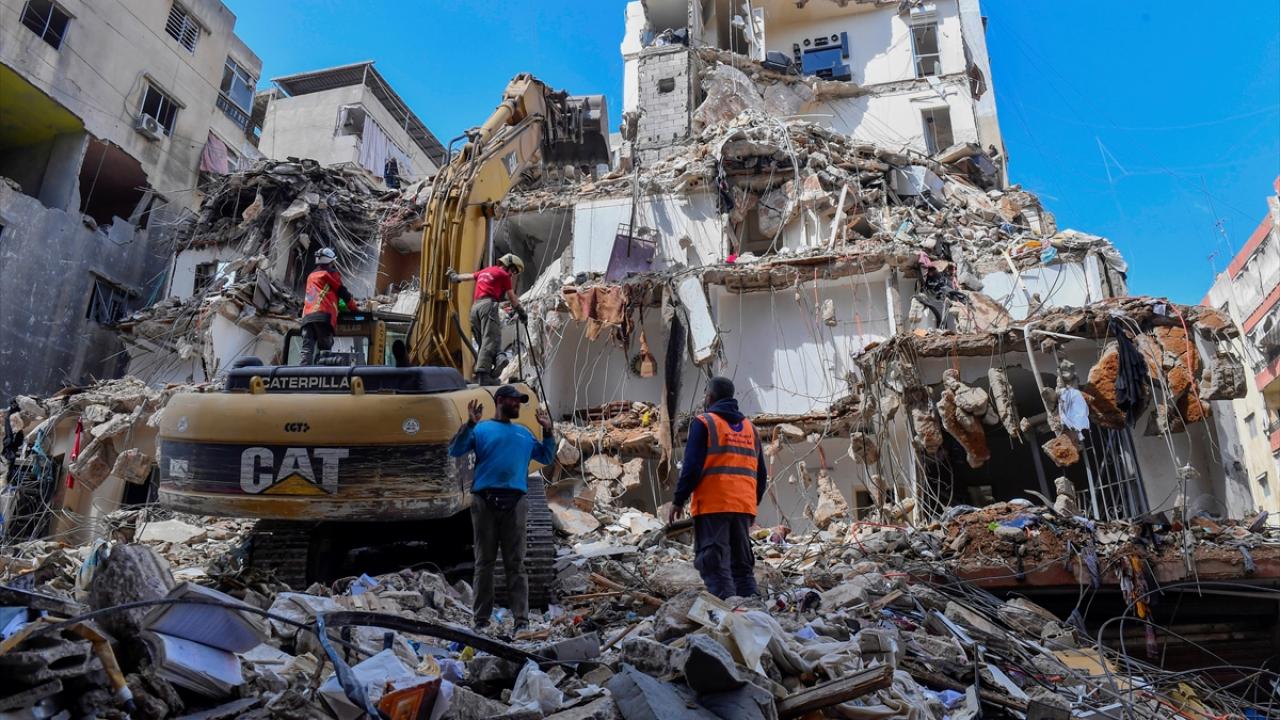 Katil İsrail'in Lübnan'da 2 Mart'tan bu yana düzenlediği saldırılarda ölenlerin sayısı 2 bin 576'ya çıktı