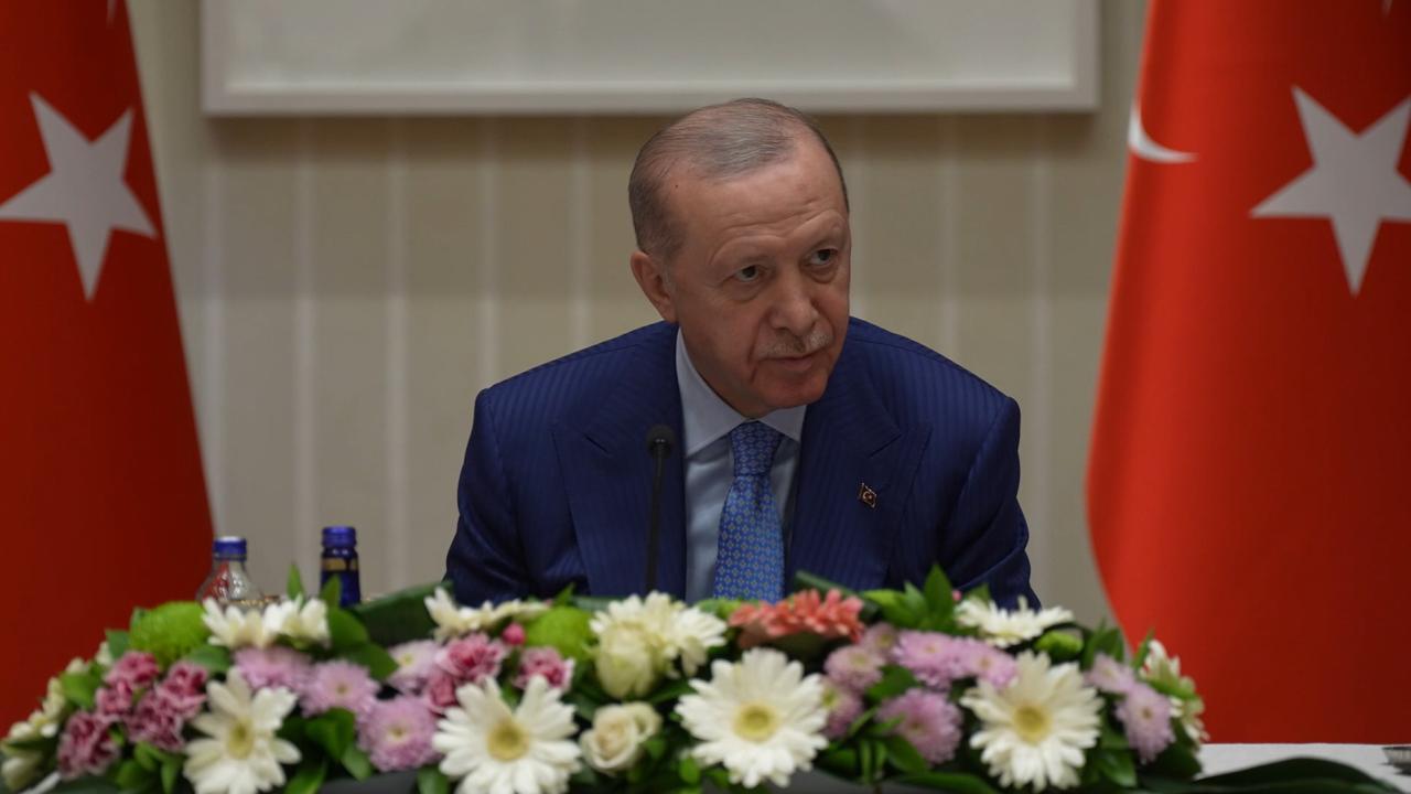 Cumhurbaşkanı Erdoğan, işçi, memur ve işveren temsilcilerini kabul etti