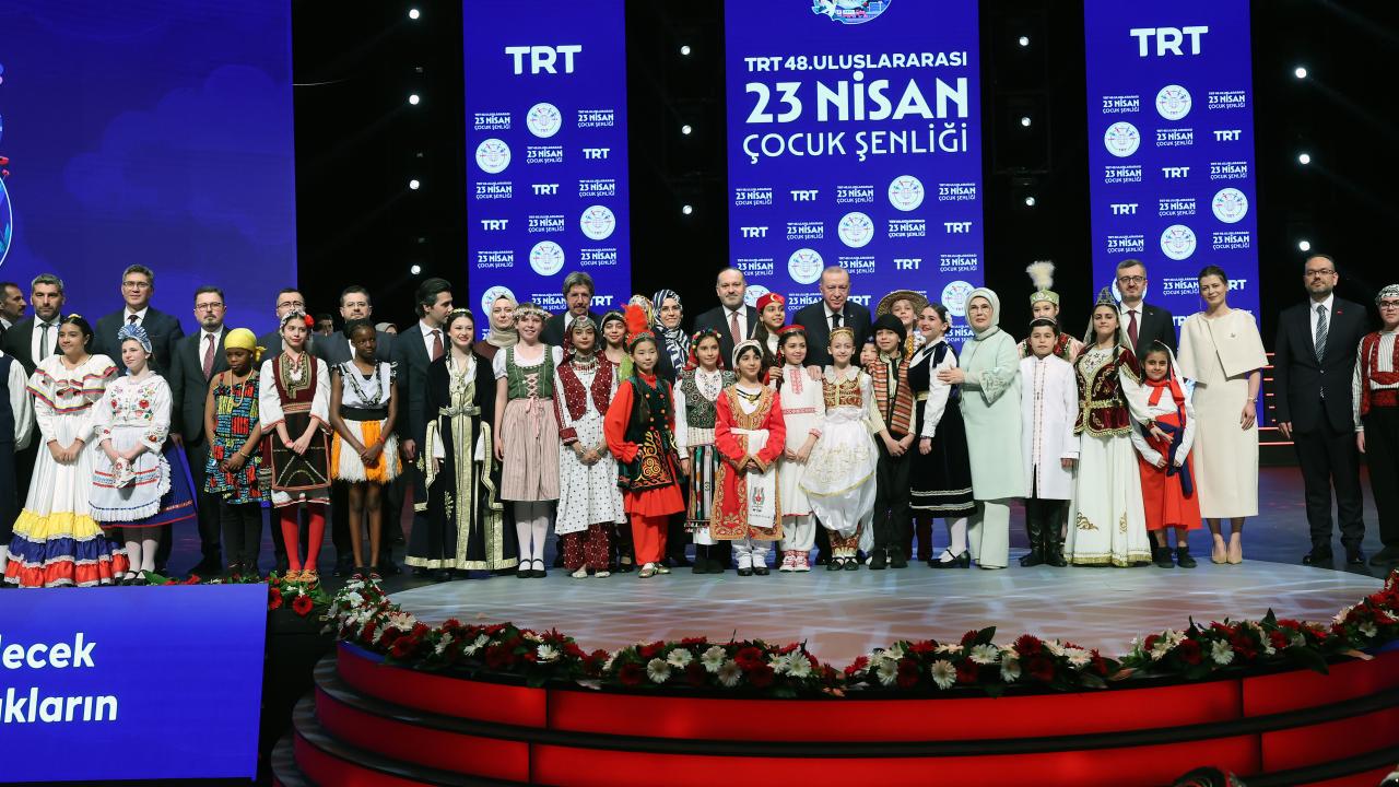 Emine Erdoğan'dan TRT 48. Uluslararası 23 Nisan Çocuk Şenliği Gala Programı'na ilişkin paylaşım