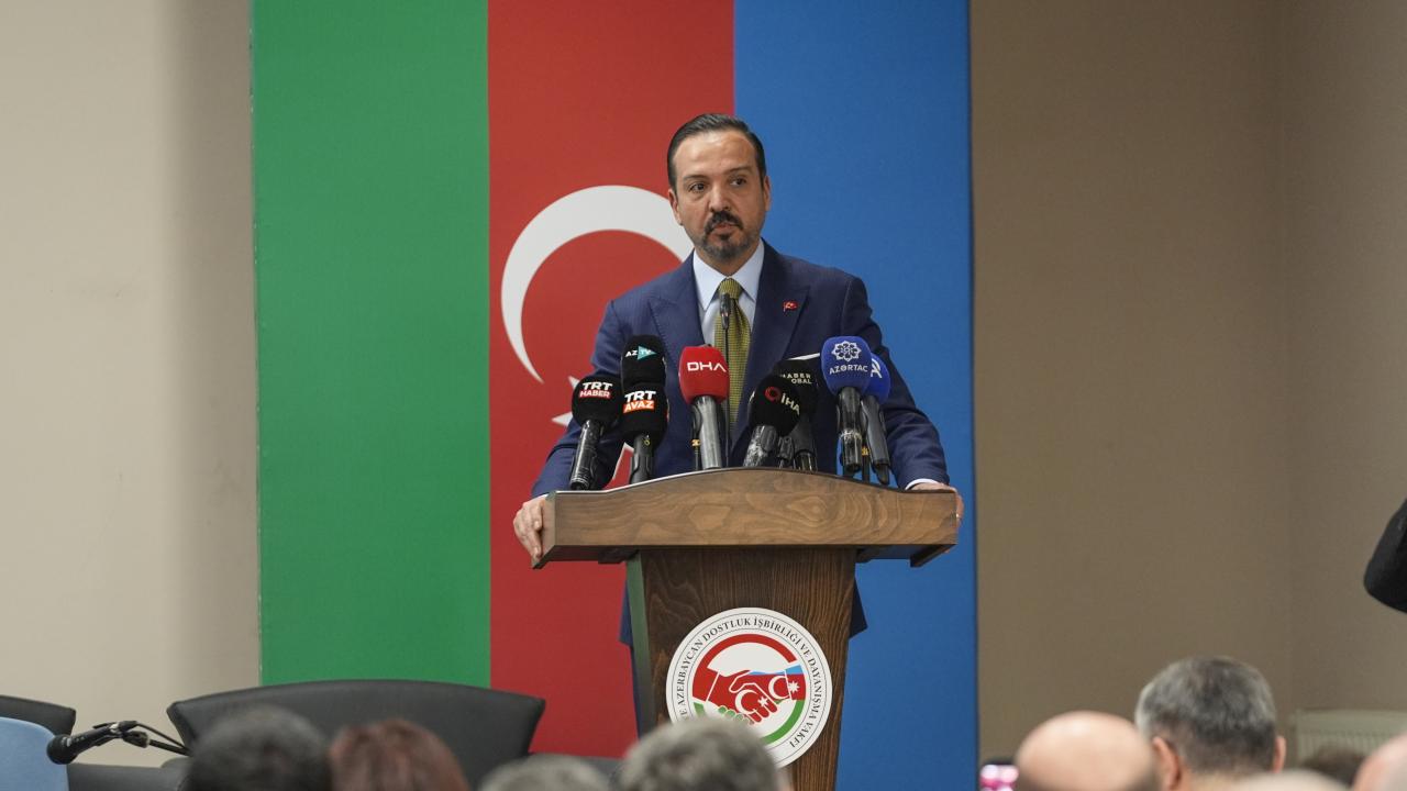 Kürşad Zorlu: Tarihimiz bir, dilimiz bir, kökümüz bir