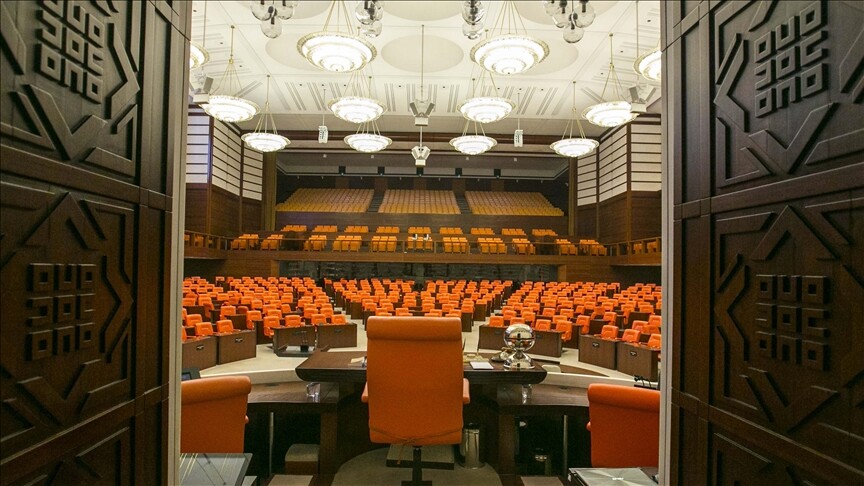 Türk demokrasi tarihinin kara lekesi "27 Nisan"ın üzerinden 19 yıl geçti