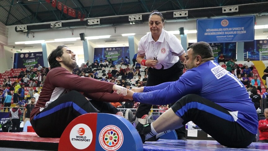 Mas Güreşi Büyükler Türkiye Şampiyonası Yozgat'ta başladı