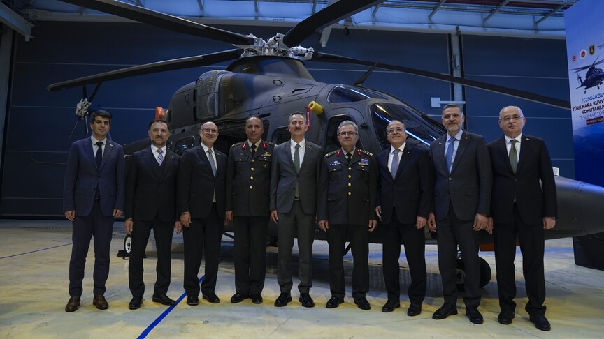 GÖKBEY helikopteri Kara Kuvvetleri Komutanlığına teslim edildi