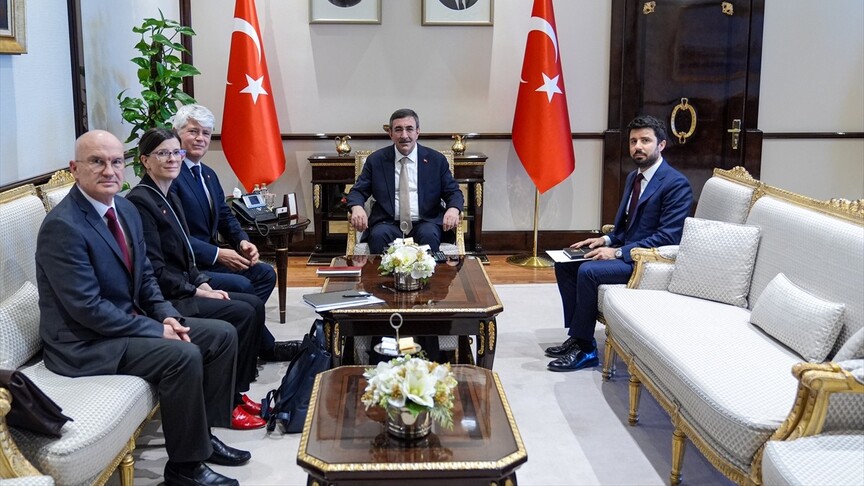 Cumhurbaşkanı Yardımcısı Yılmaz, İsviçre'nin Ankara Büyükelçisi Scheurer'i kabul etti