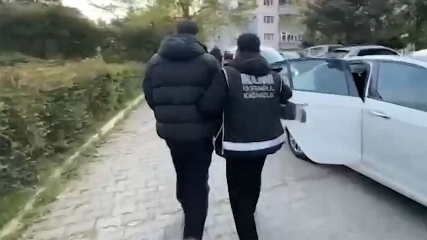 İstanbul merkezli "suç gelirlerinin aklanması" operasyonunda 11 zanlı yakalandı