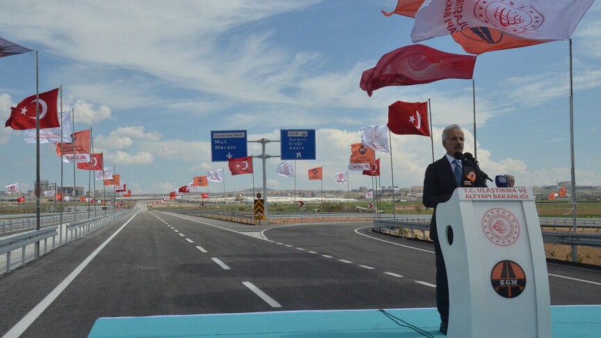 Bakan Uraloğlu: (Karaman Çevre Yolu 1. Kısım) Modern mühendisliğin en güzel örneklerinden birini hayata geçirdik