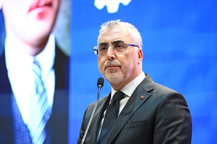 Bakan Işıkhan: İstihdam sürecinin her adımında dijital gerçekliğe uygun adımlar atıyoruz